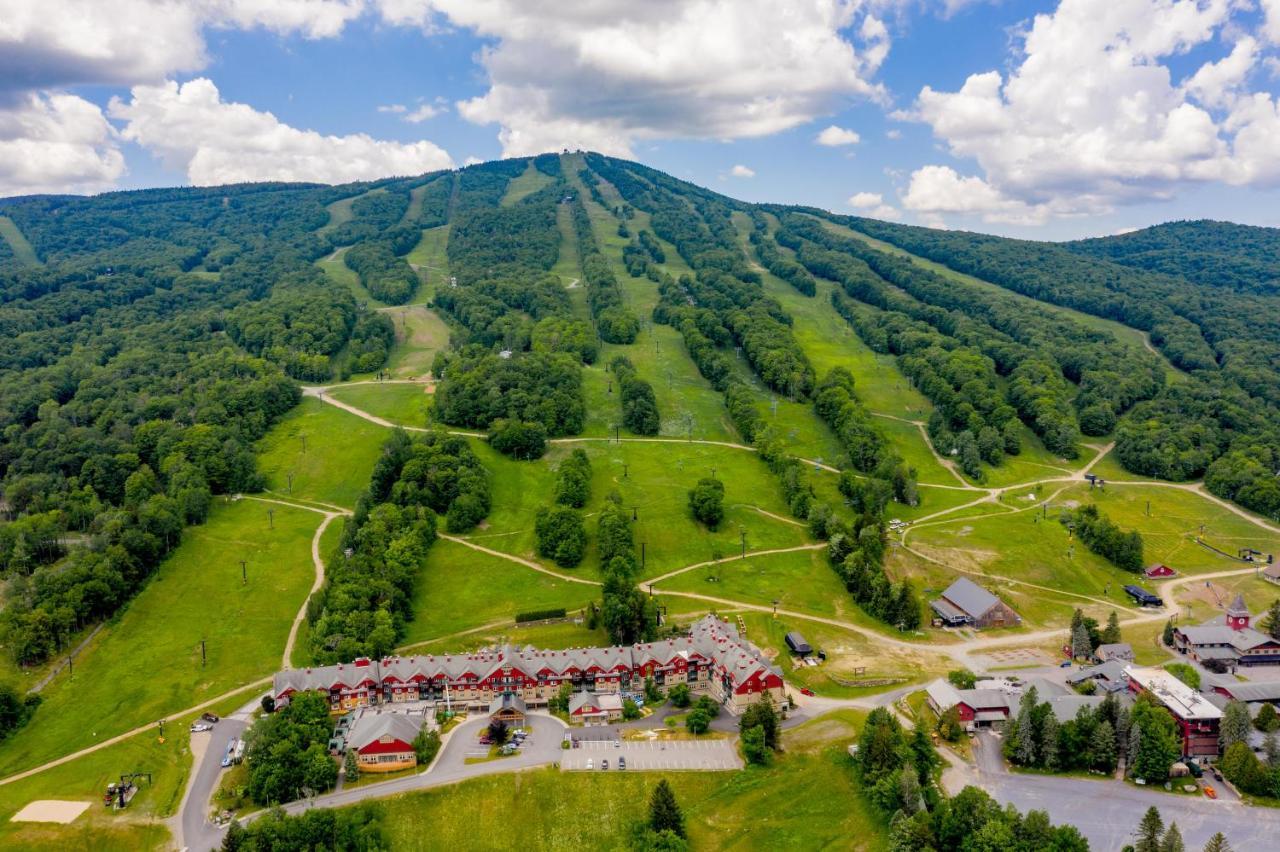 The Lodge At Mount Snow West Dover Buitenkant foto